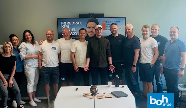 Bilde fra samling med ansatte i BOH Bygg