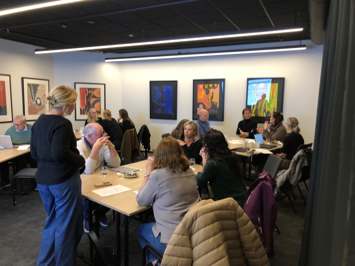 Gruppearbeid under samling for IA nettverk i Kristiansand